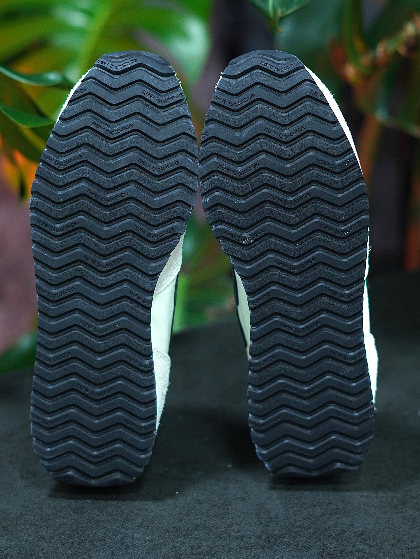 New Balance 471 - Blanca, Negro