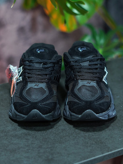 New Balance 9060 - Negra, N Blanca