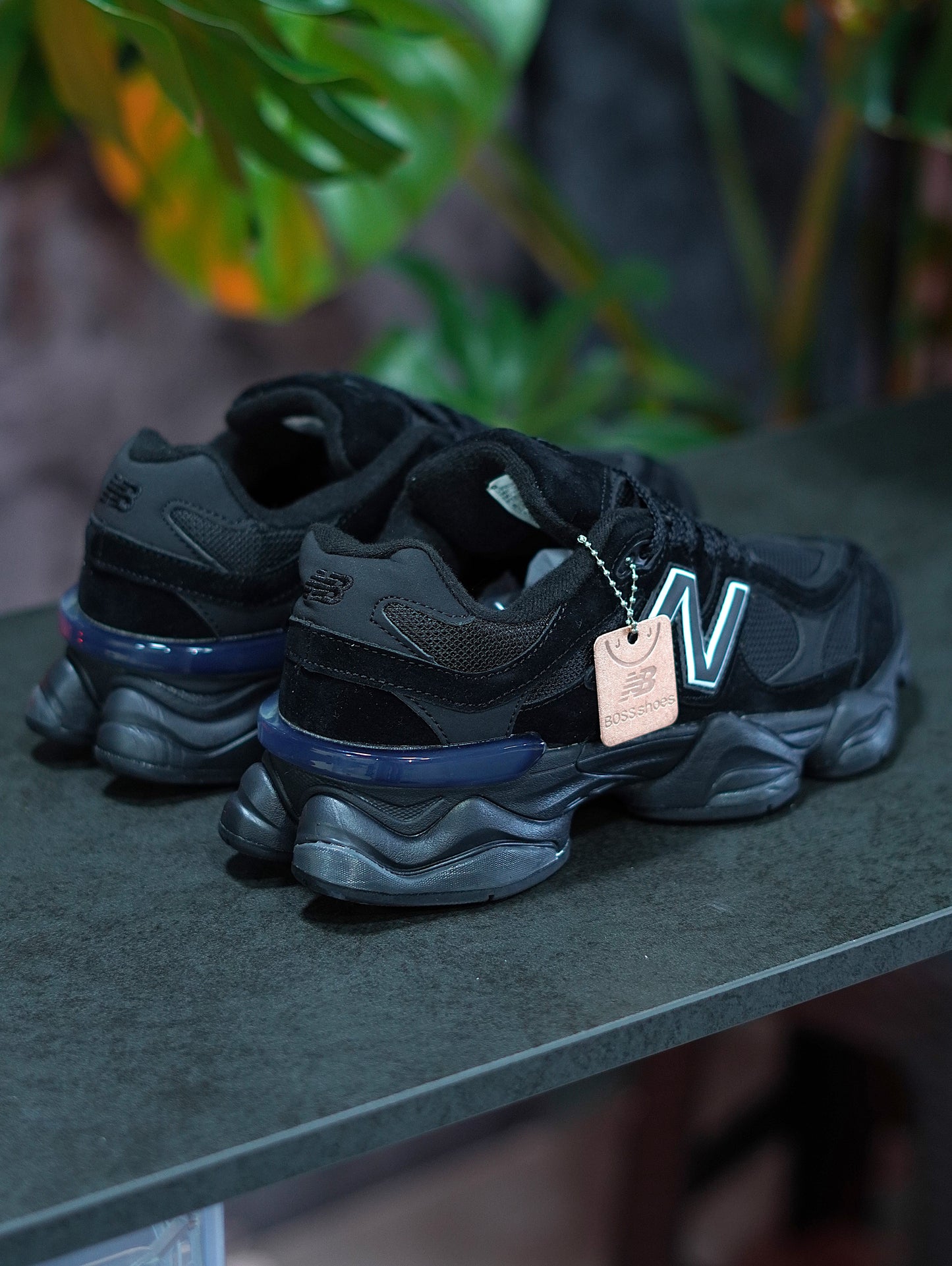 New Balance 9060 - Negra, N Blanca