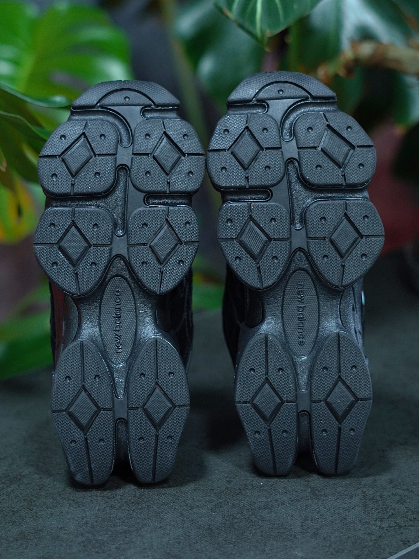 New Balance 9060 - Negra, N Blanca