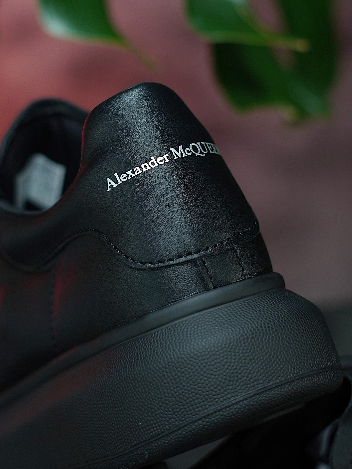 Alexander Mcqueen - Nergra, Punta metalica