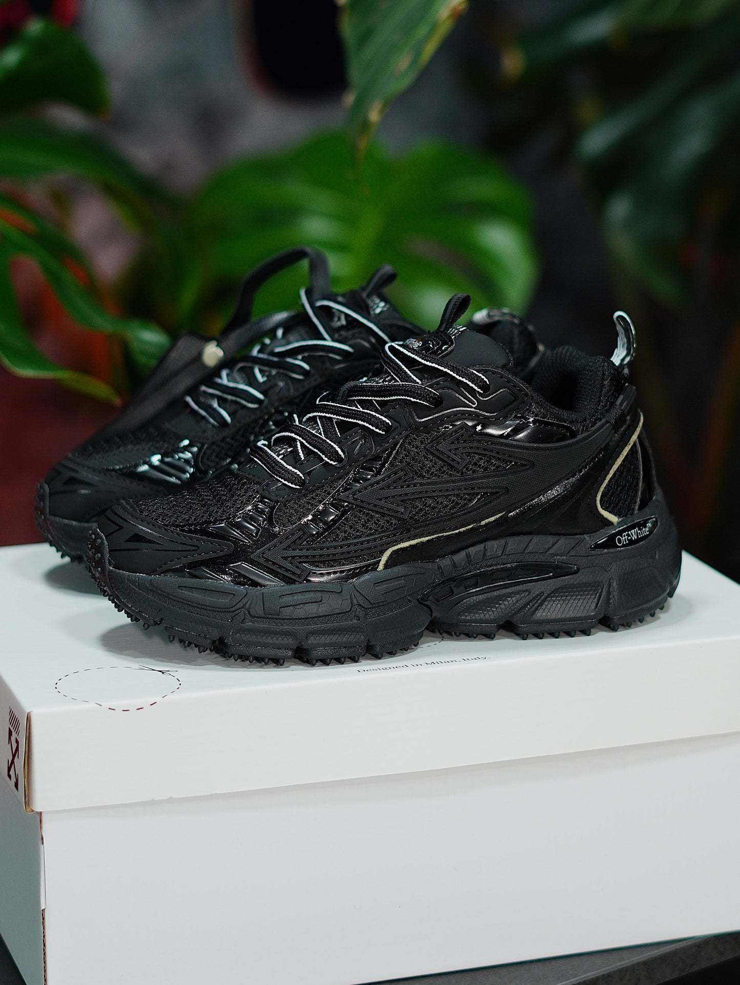 Off White Be Right Back B - Negro