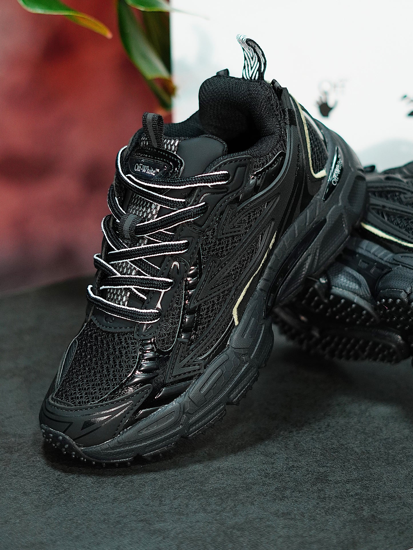 Off White Be Right Back B - Negro