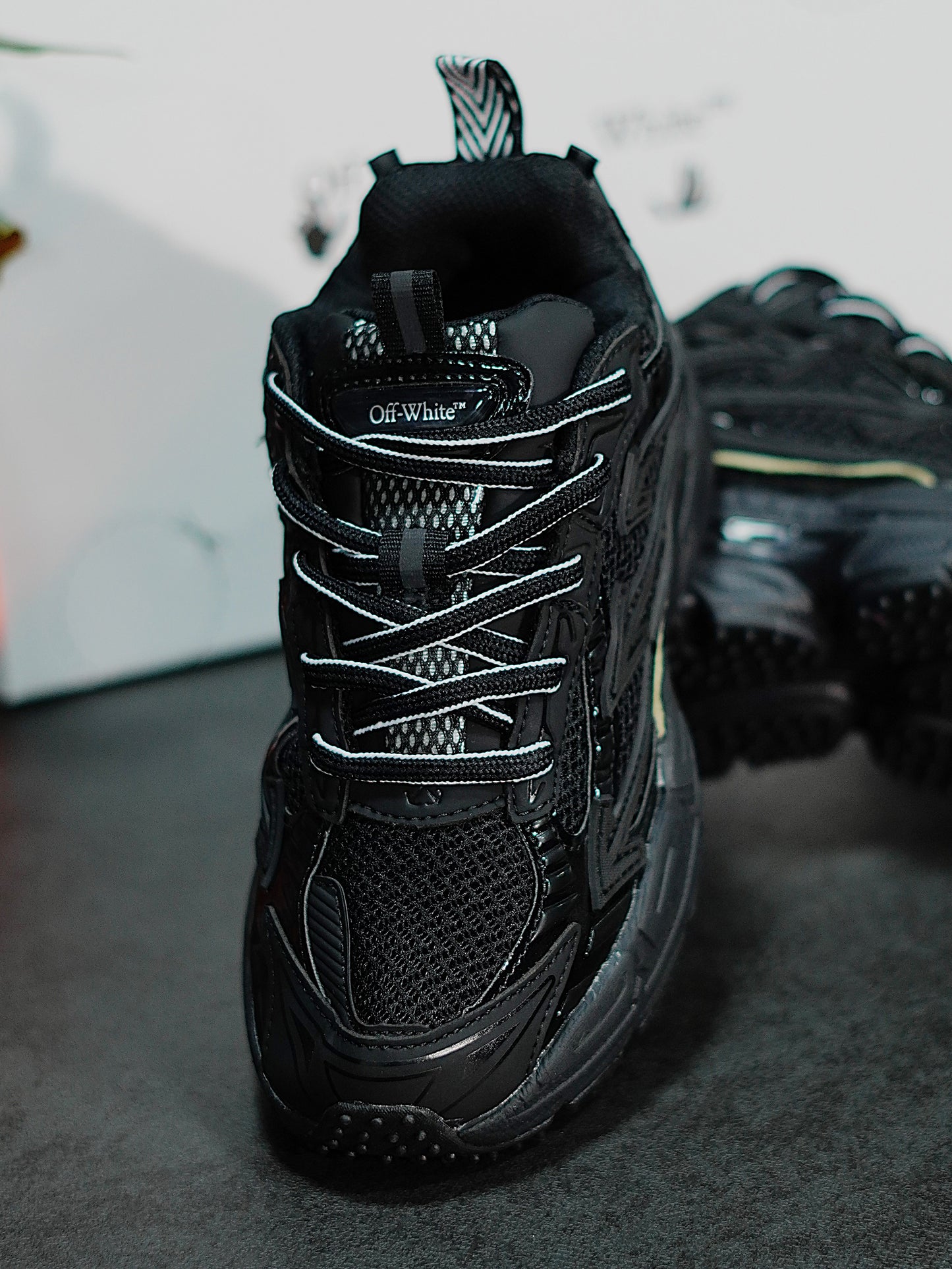 Off White Be Right Back B - Negro