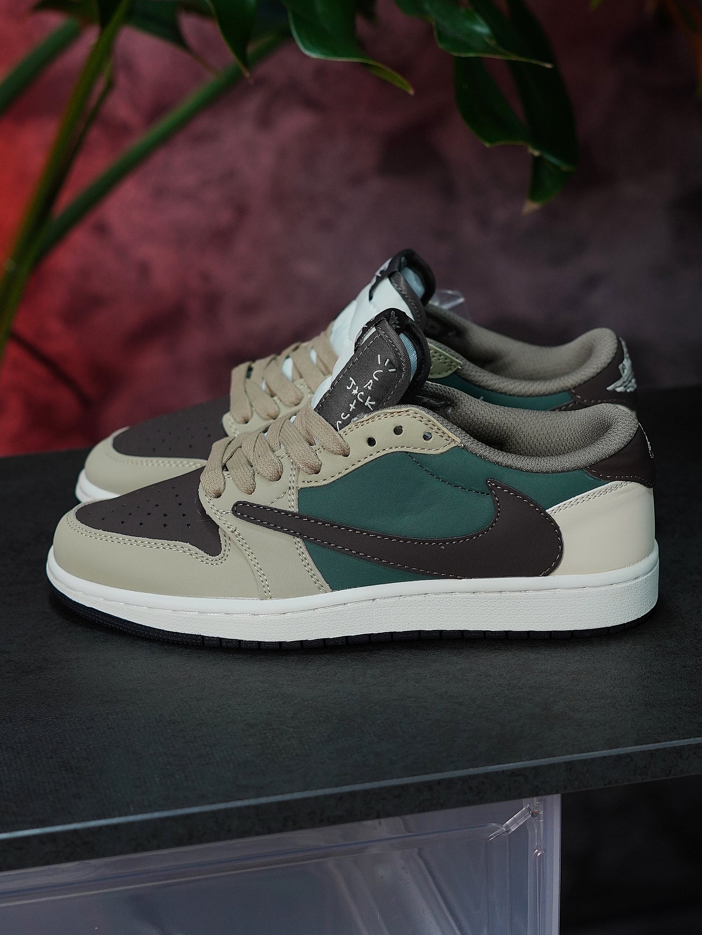 Air Jordan Low Travis Scott - Verde, Cafe claro, Cafe