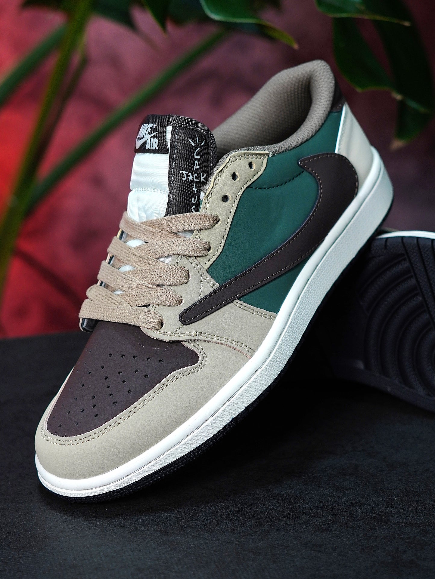 Air Jordan Low Travis Scott - Verde, Cafe claro, Cafe