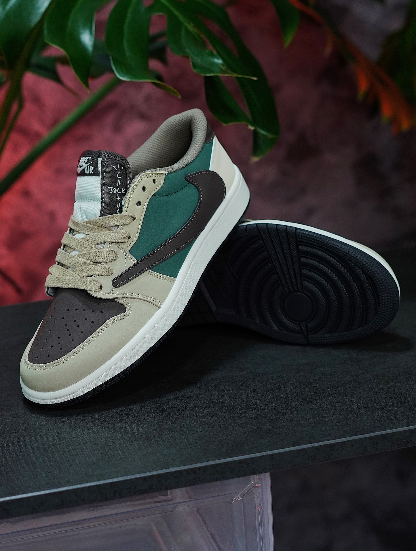Air Jordan Low Travis Scott - Verde, Cafe claro, Cafe