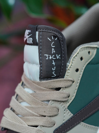 Air Jordan Low Travis Scott - Verde, Cafe claro, Cafe