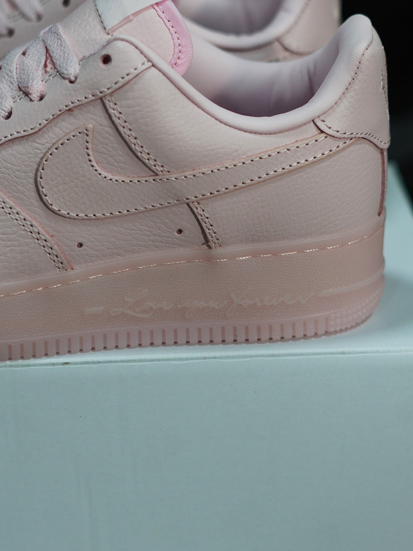 Nike Air Force One x Nocta - Rosado pastel