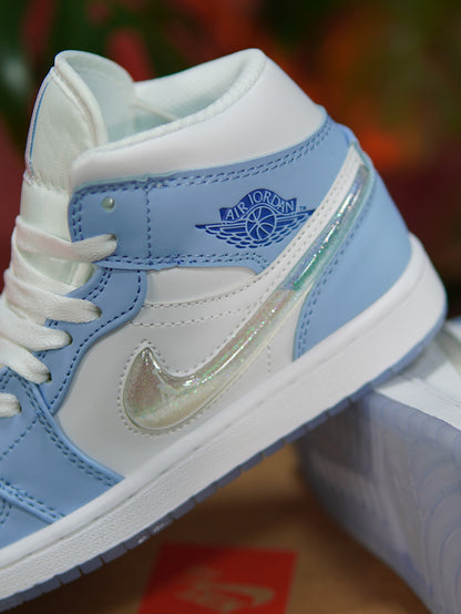 Air Jordan 1 Mid Glitter Swoosh - Azul, Blanco