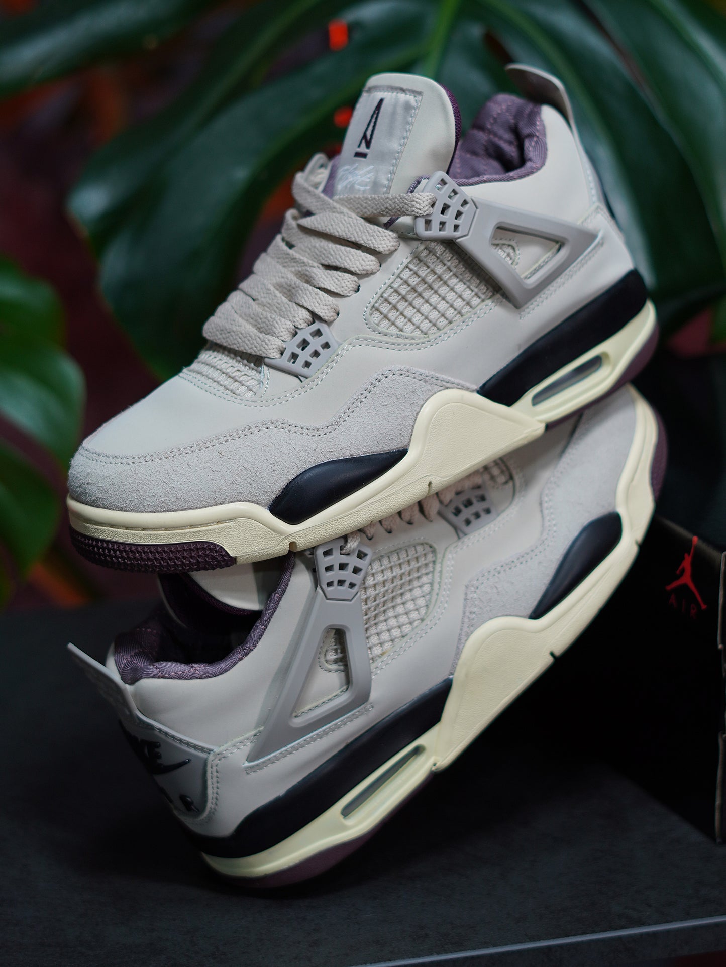 Air Jordan Retro 4 A Ama Maniere - Beige