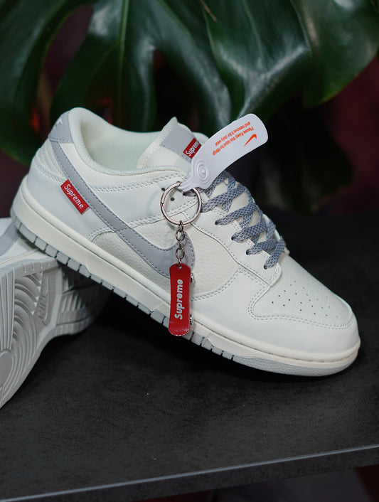 Nike SB x Supreme - Blanca