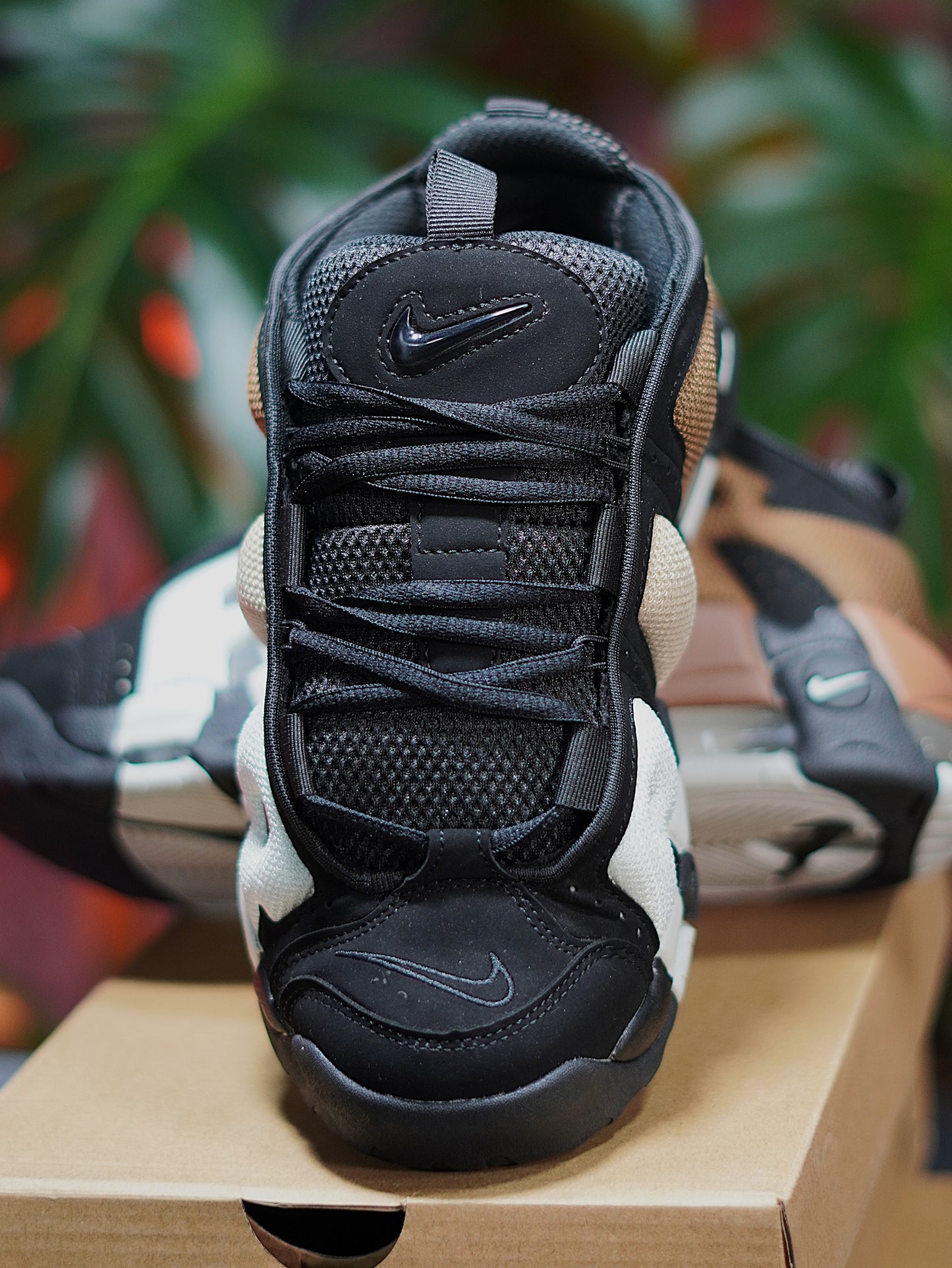 Nike Air More Uptempo - Negro, Café