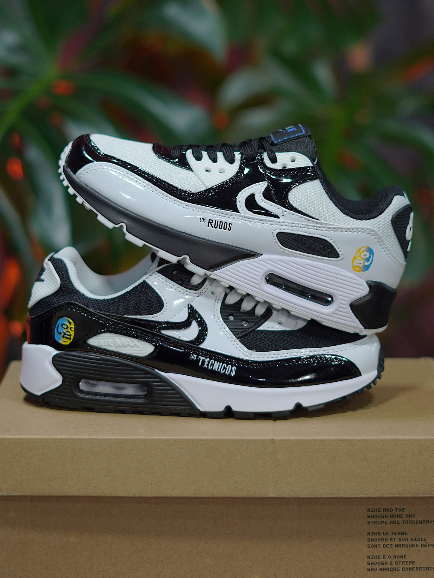 Nike Air Max 90 "Lucha Libre" - Negro, Blanco