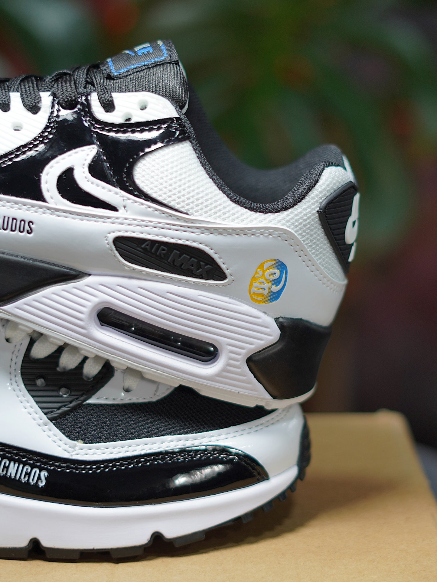 Nike Air Max 90 "Lucha Libre" - Negro, Blanco
