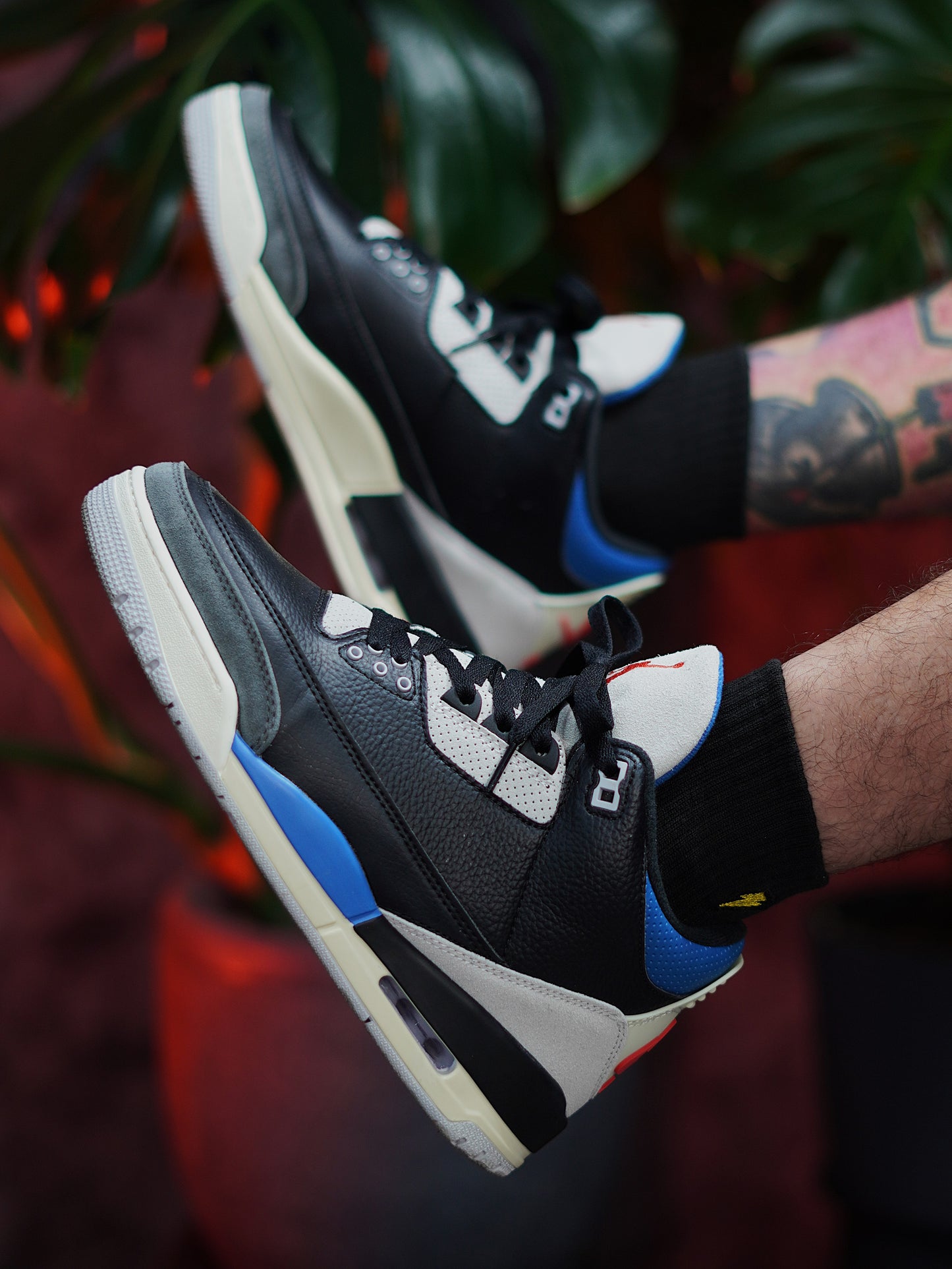 Air Jordan Retro 3 "Rare Air" - Negro, Azil, Blanco, Gris