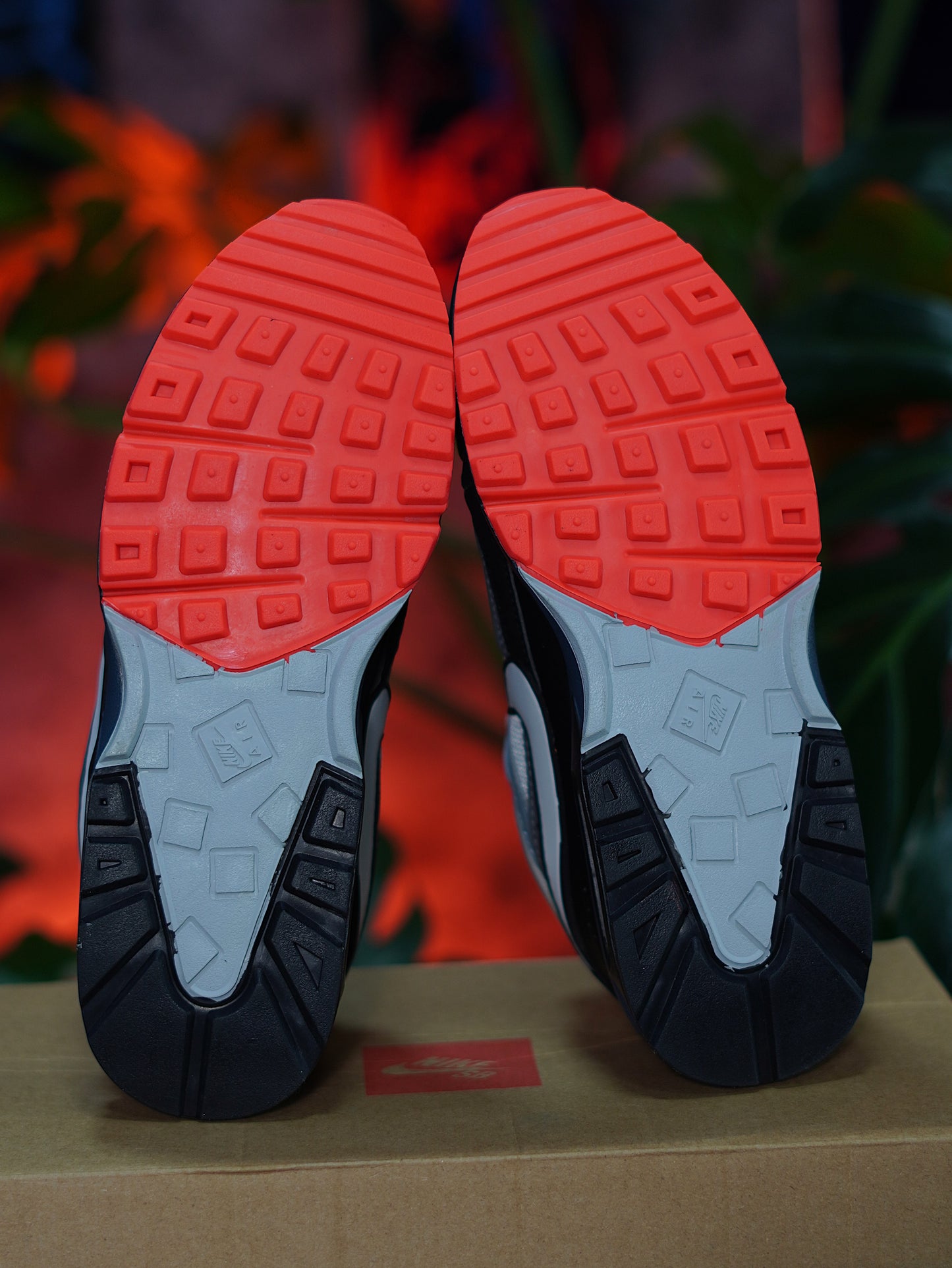 Nike Air Max BW - Negra, Gris, Blanco, Naranja