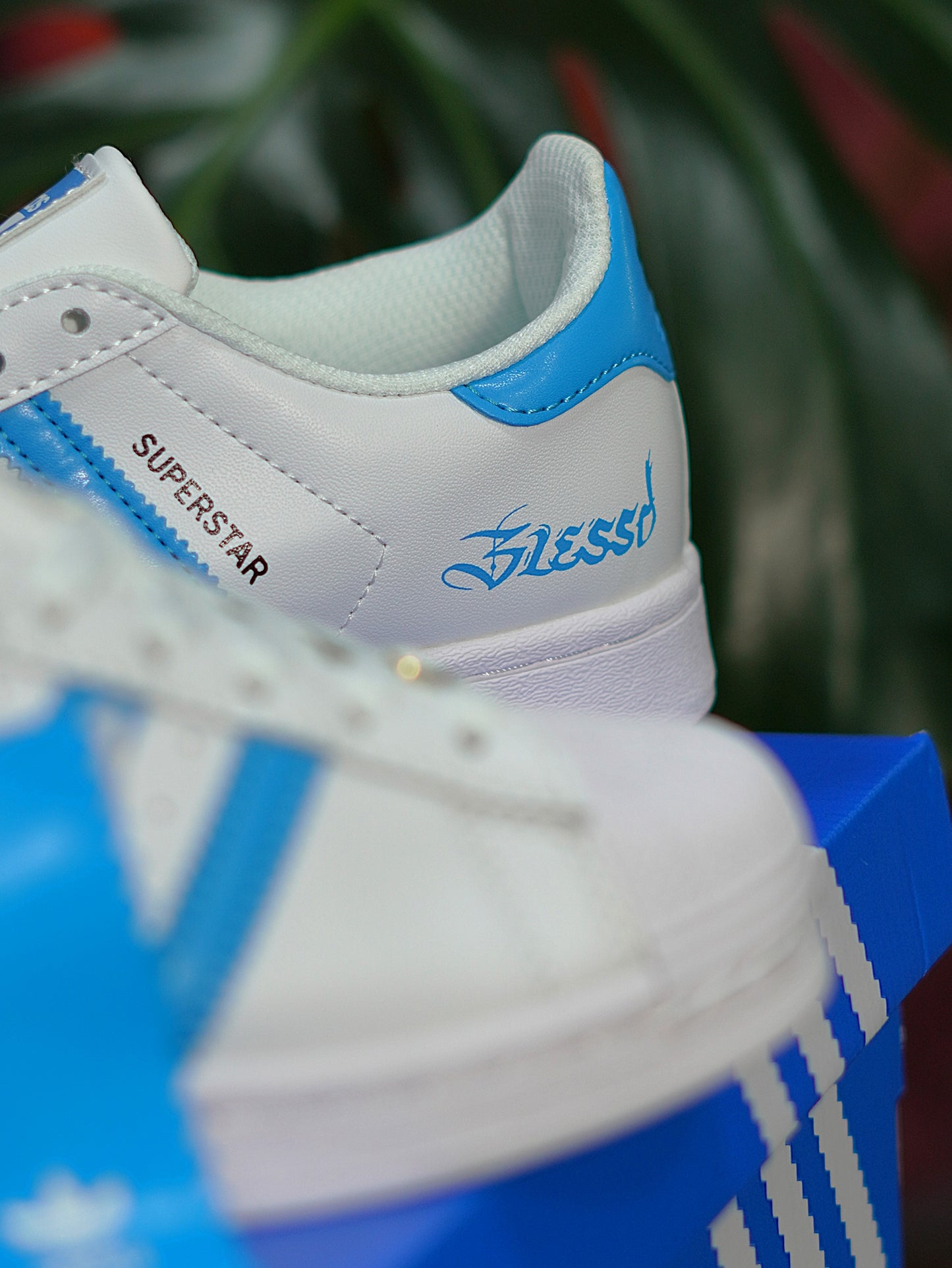 Adidas SuperStar x Blessd - Blanco, Azul