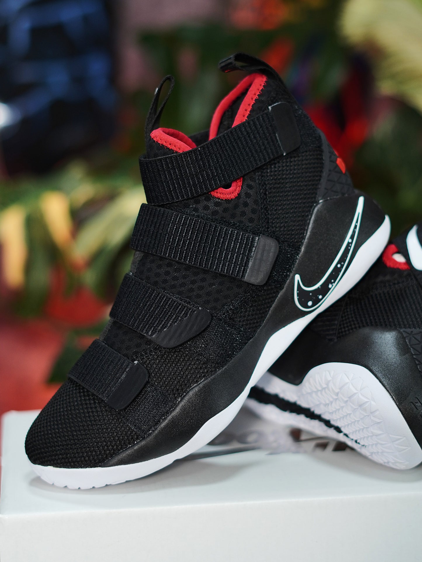 Nike LeBron Soldier XL - Negro, Rojo