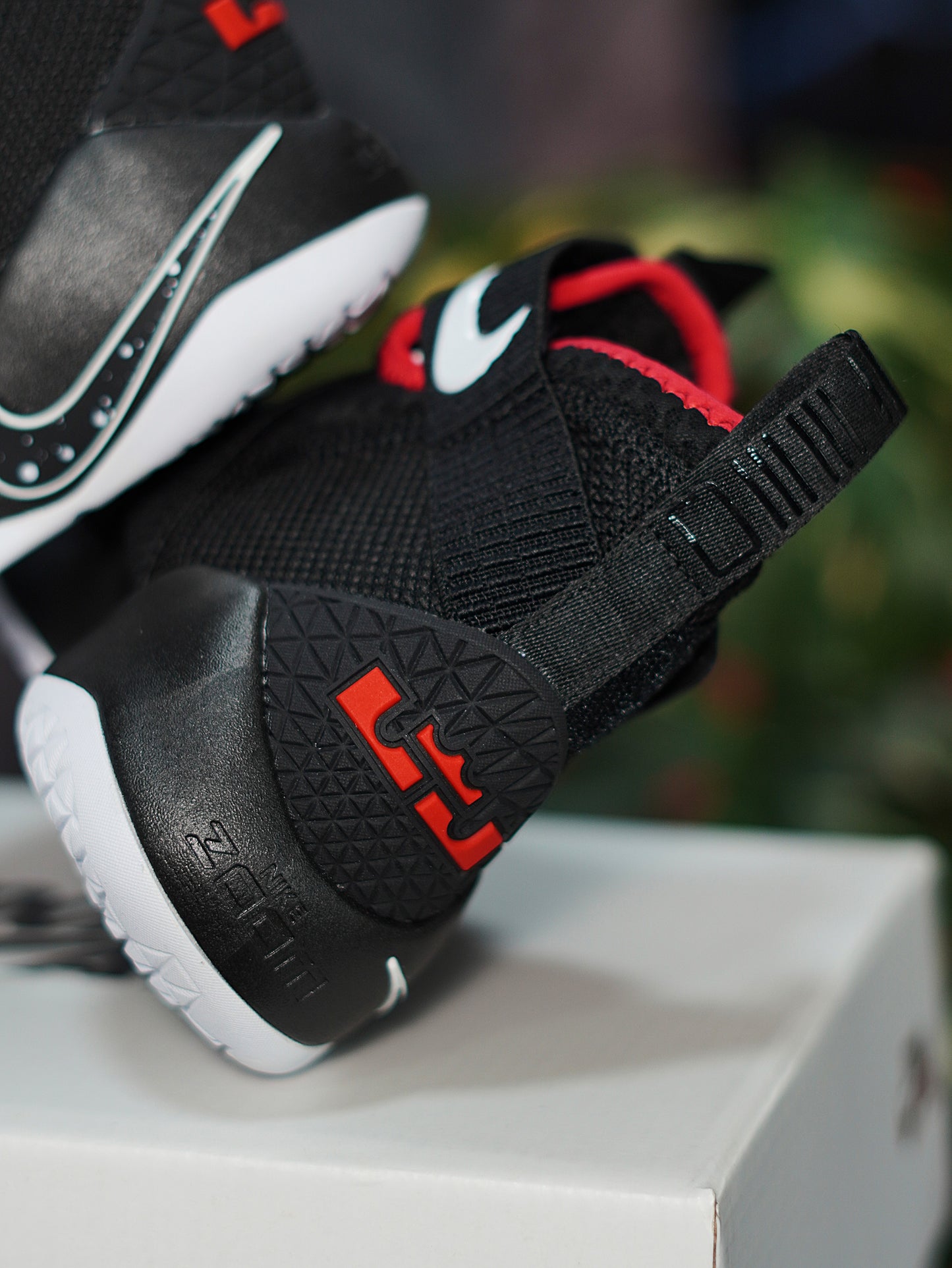 Nike LeBron Soldier XL - Negro, Rojo