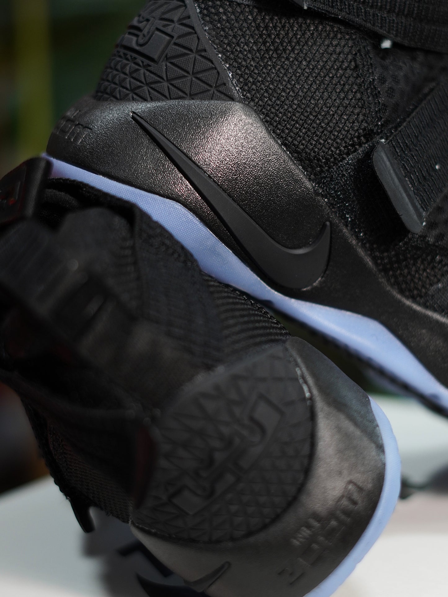 Nike LeBron Soldier XL - Negro, Azul