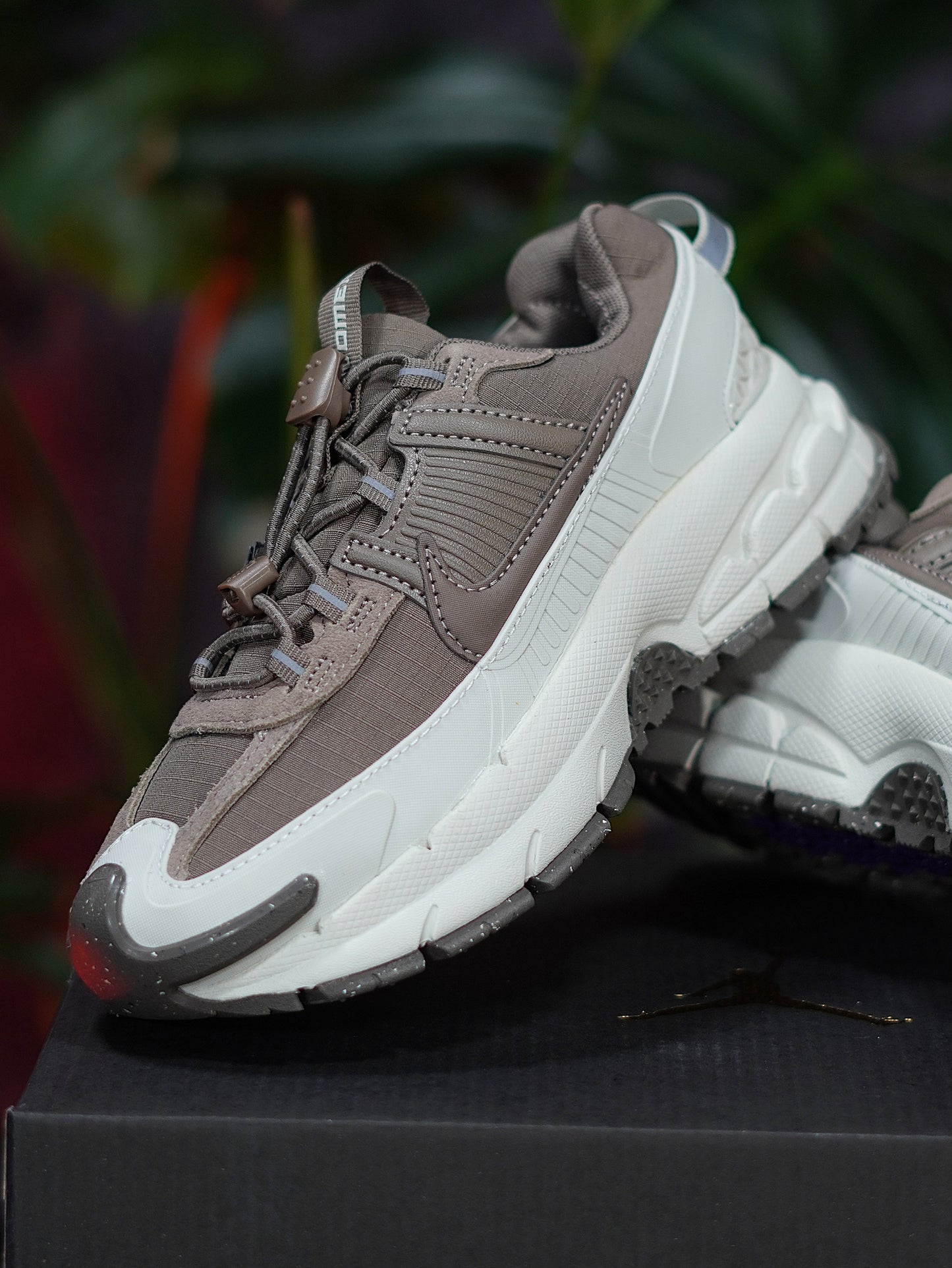 Nike Zoom Vomero Roam - Café