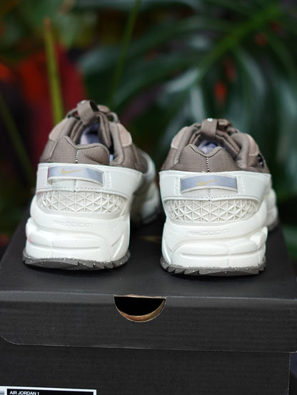 Nike Zoom Vomero Roam - Café