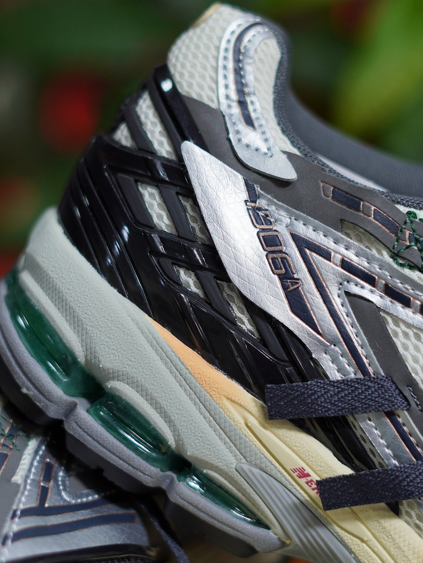 New Balance 1906A - Plateado metalico