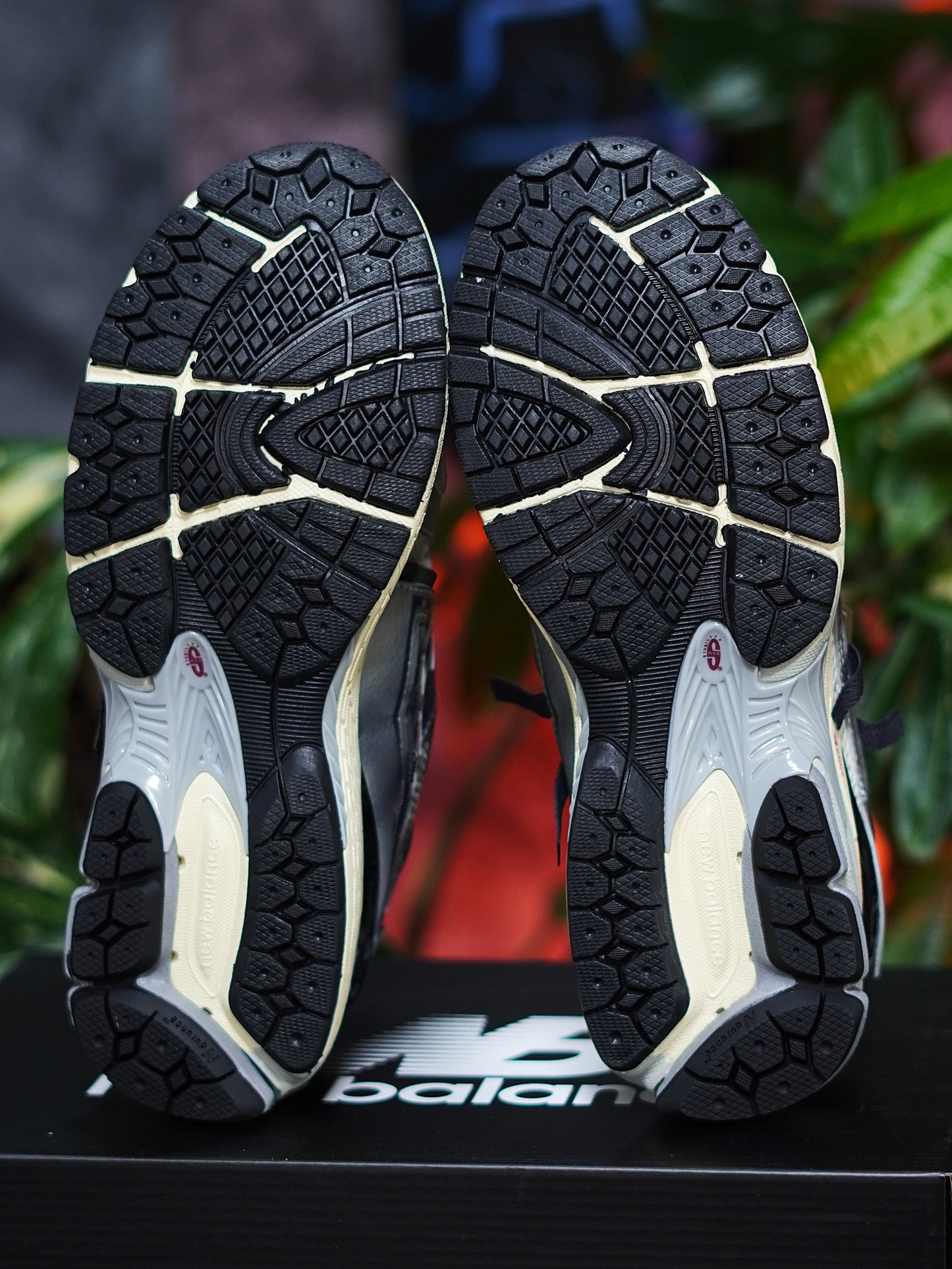 New Balance 1906A - Plateado metalico