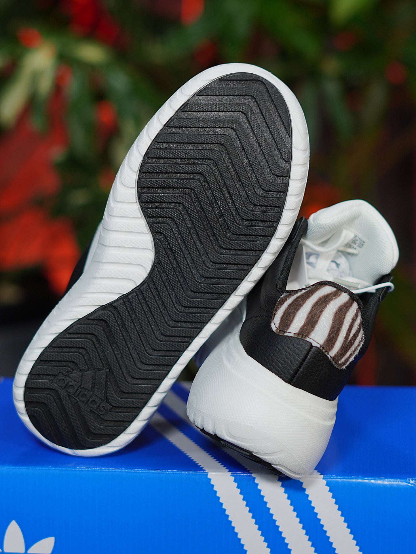 Adidas Grand Court Plataforma - Negro, Blanco, Animal Print