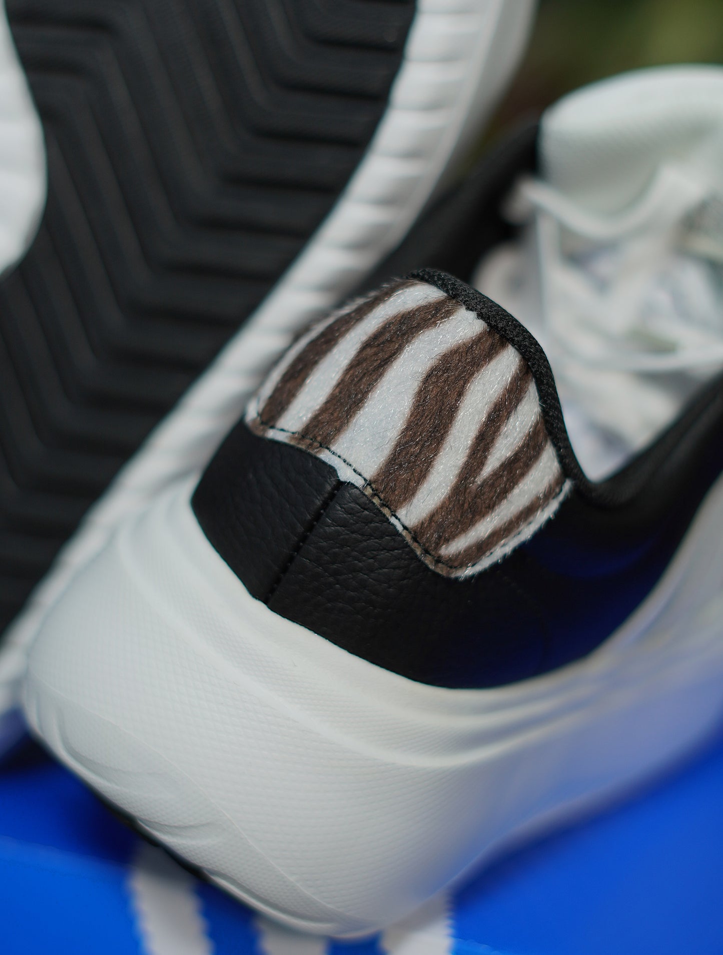 Adidas Grand Court Plataforma - Negro, Blanco, Animal Print