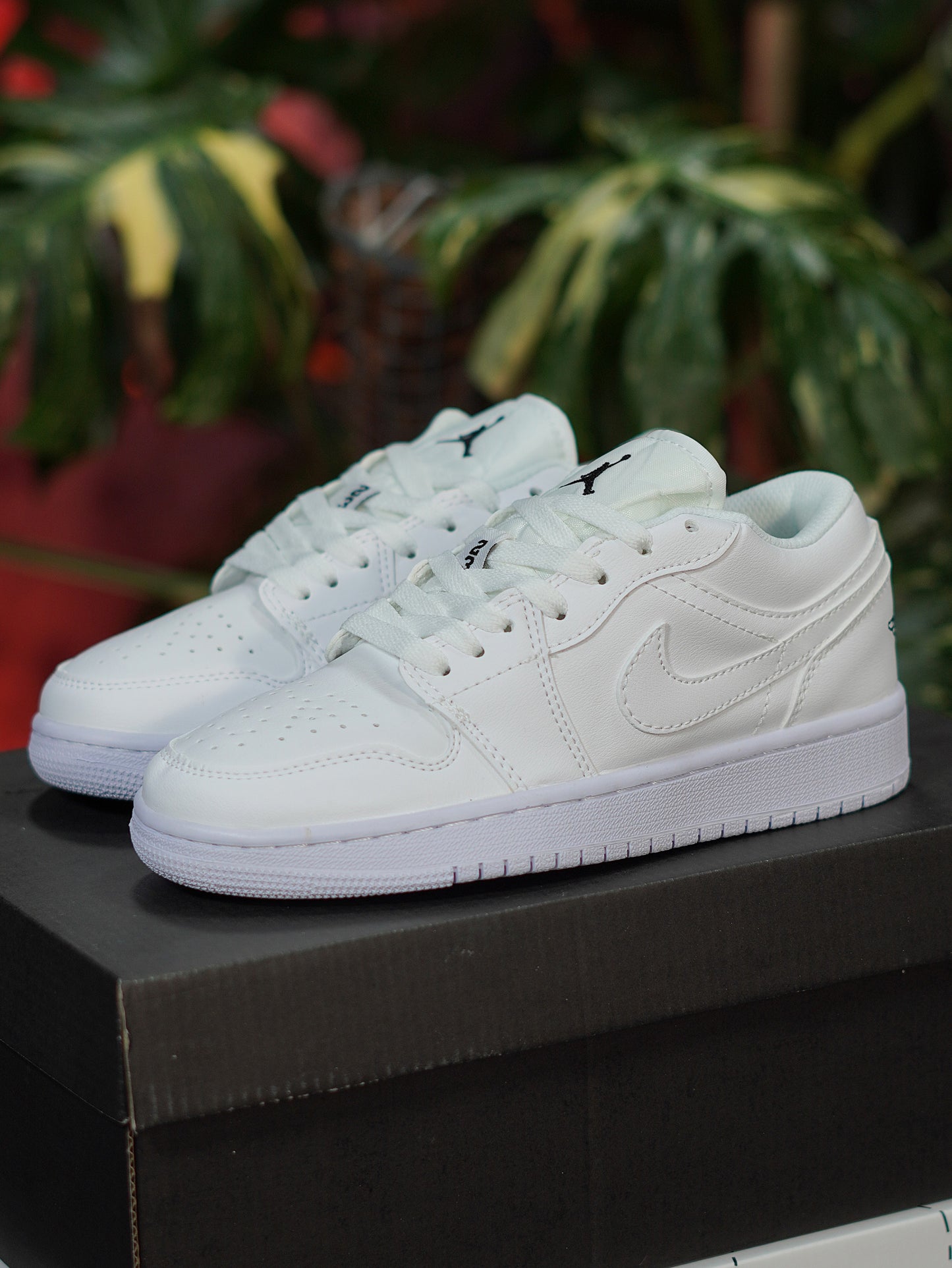 Jordan Retro 1 Low - Blanco