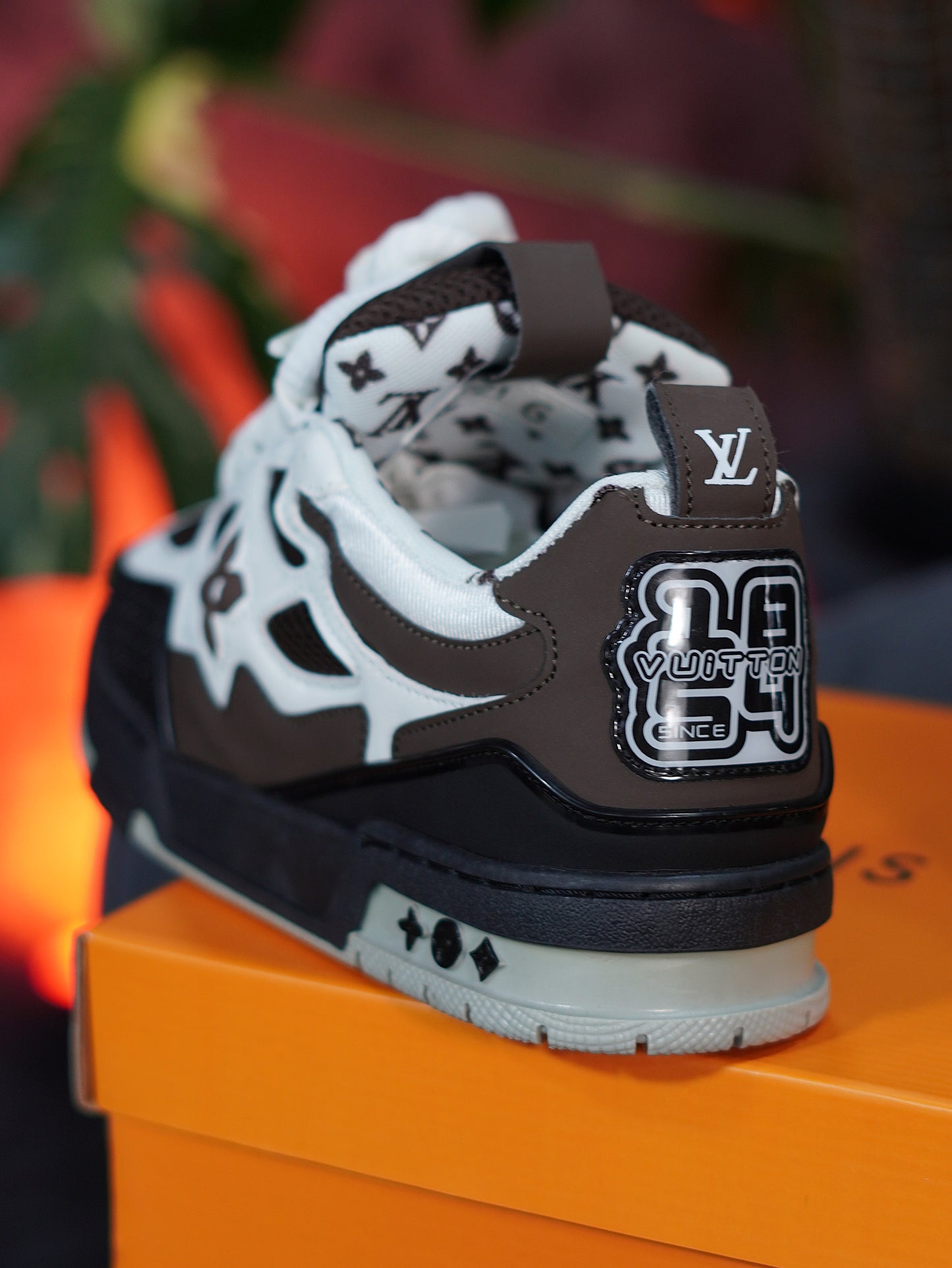 Louis Vuitton Skate - Café