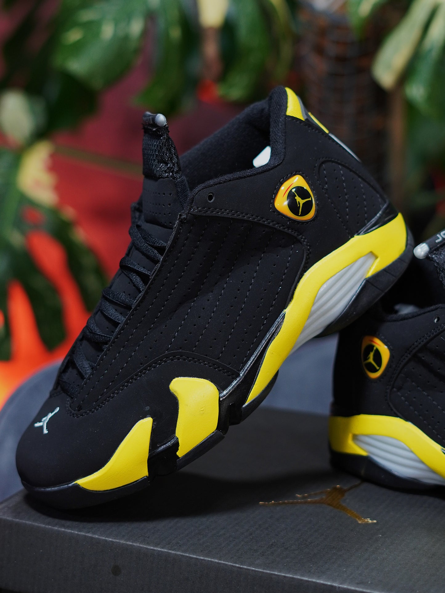 Air Jordan Retro 14 - Negro, Amarillo
