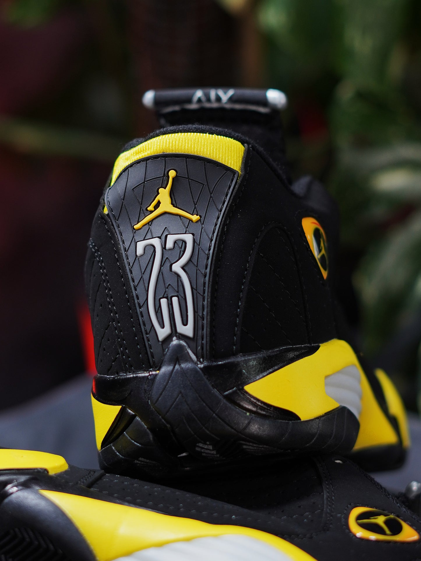 Air Jordan Retro 14 - Negro, Amarillo