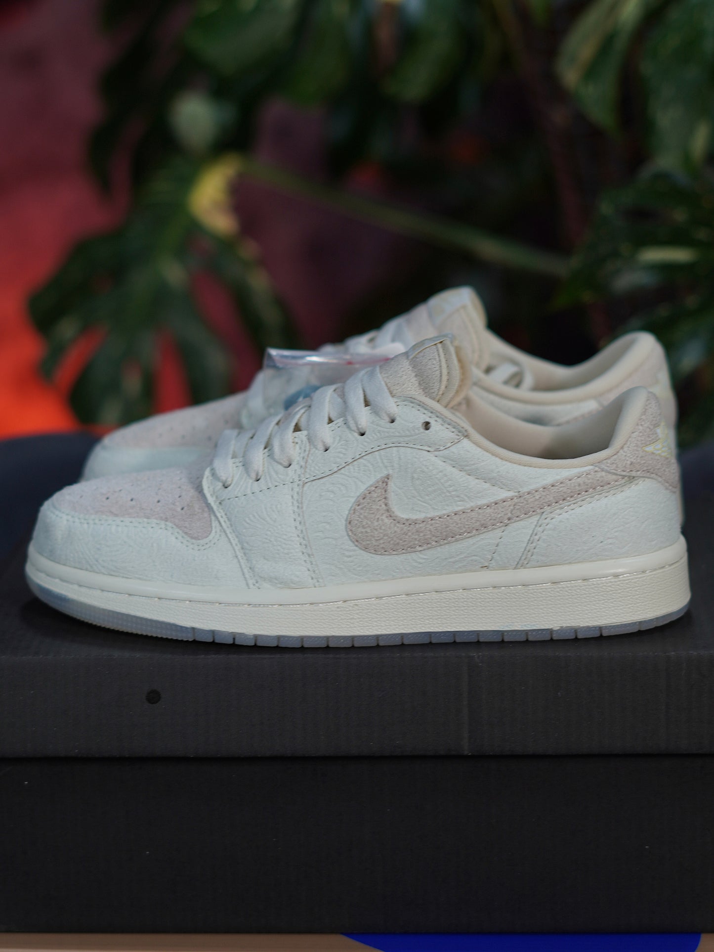Air Jordan 1 Low x Chris Paul - Beige, Blanco
