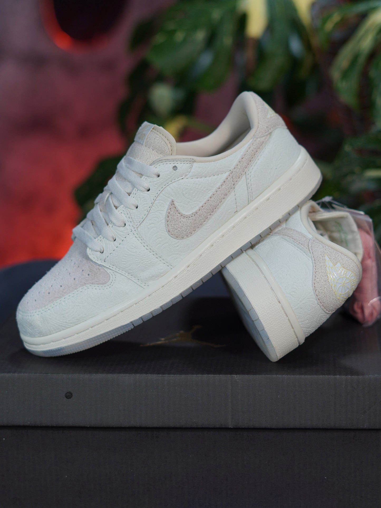 Air Jordan 1 Low x Chris Paul - Beige, Blanco