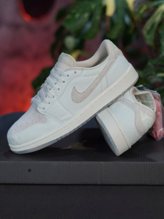 Air Jordan 1 Low x Chris Paul - Beige, Blanco