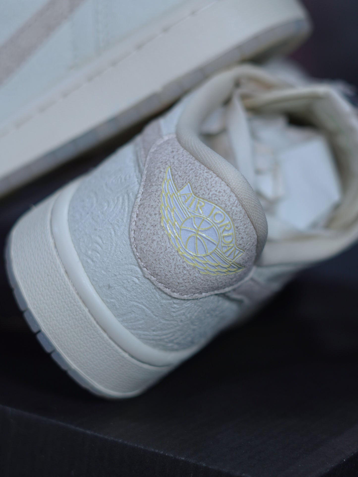 Air Jordan 1 Low x Chris Paul - Beige, Blanco