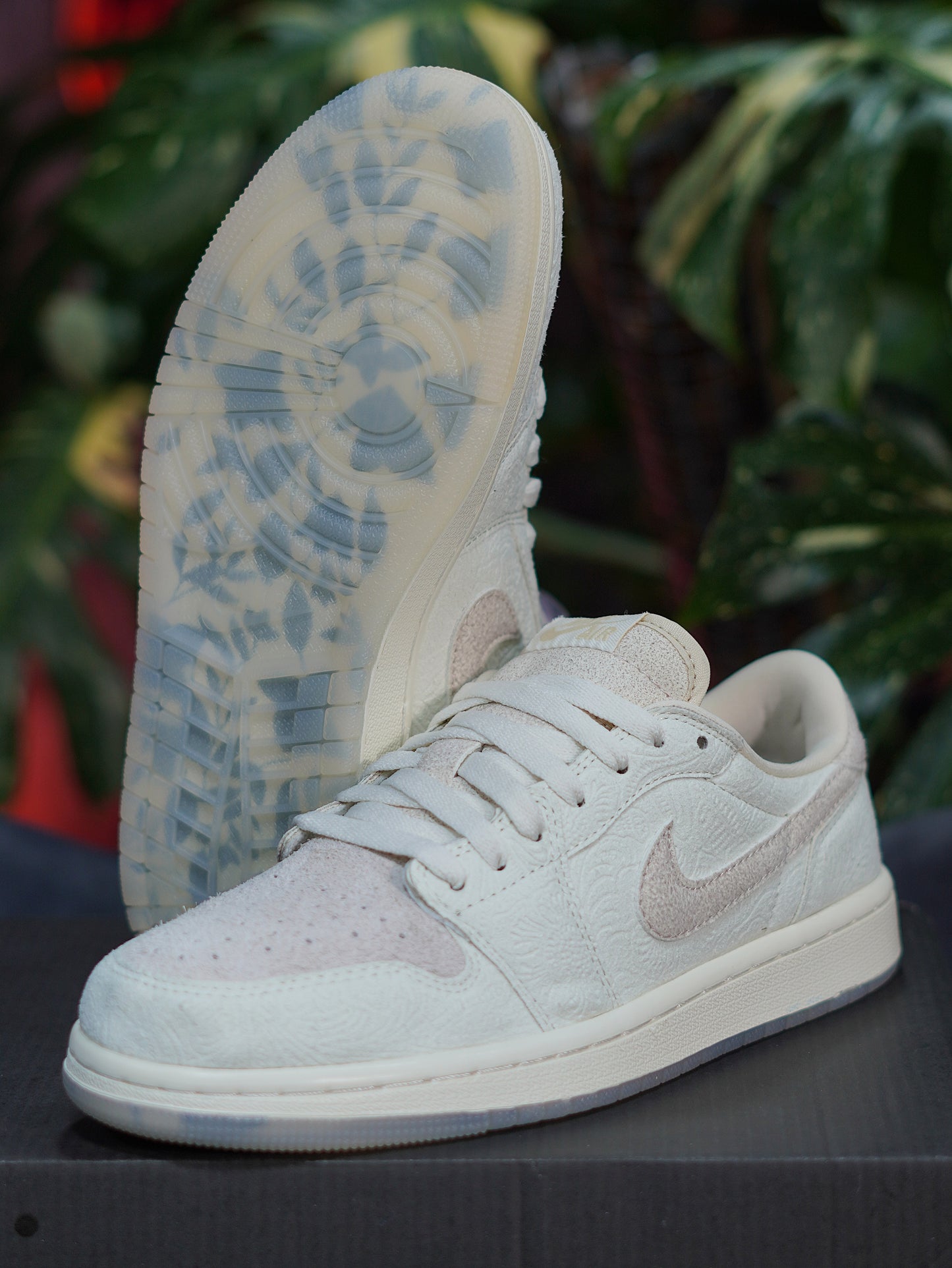 Air Jordan 1 Low x Chris Paul - Beige, Blanco