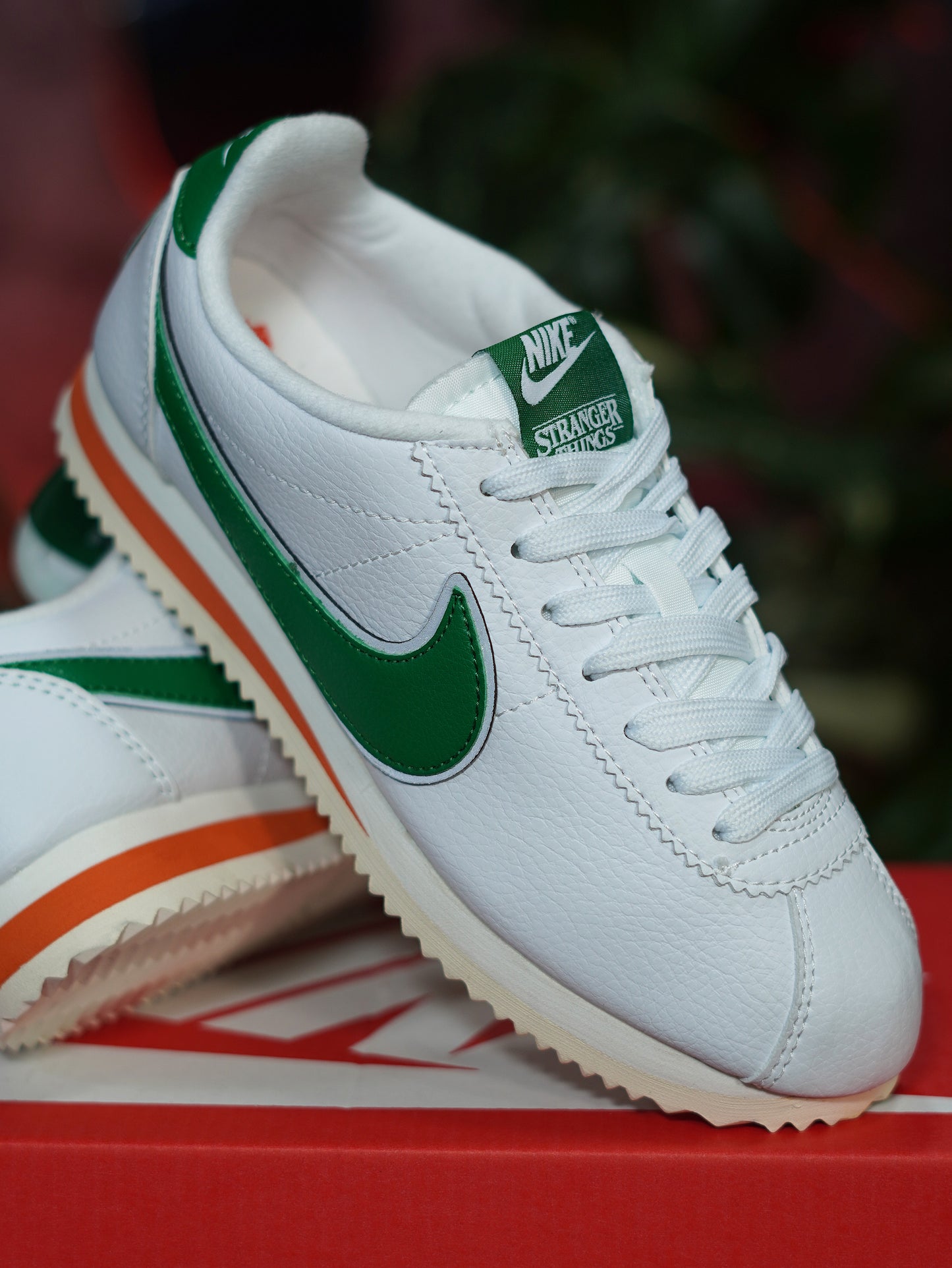 Nike Cortez "Stranger Things" - Blanco, Verde, Naranja
