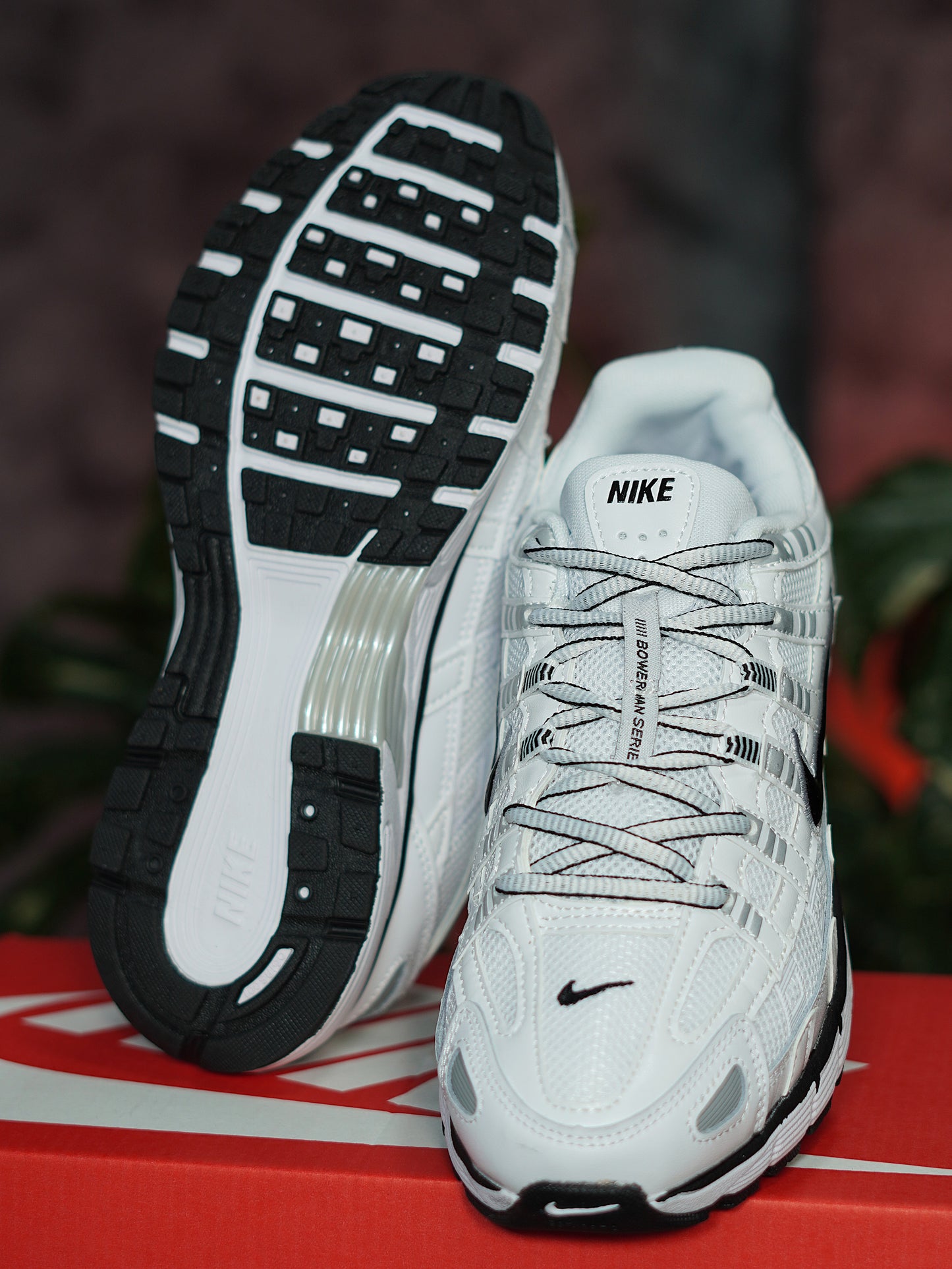 Nike P-6000 - Blanco, Plateado, Negro
