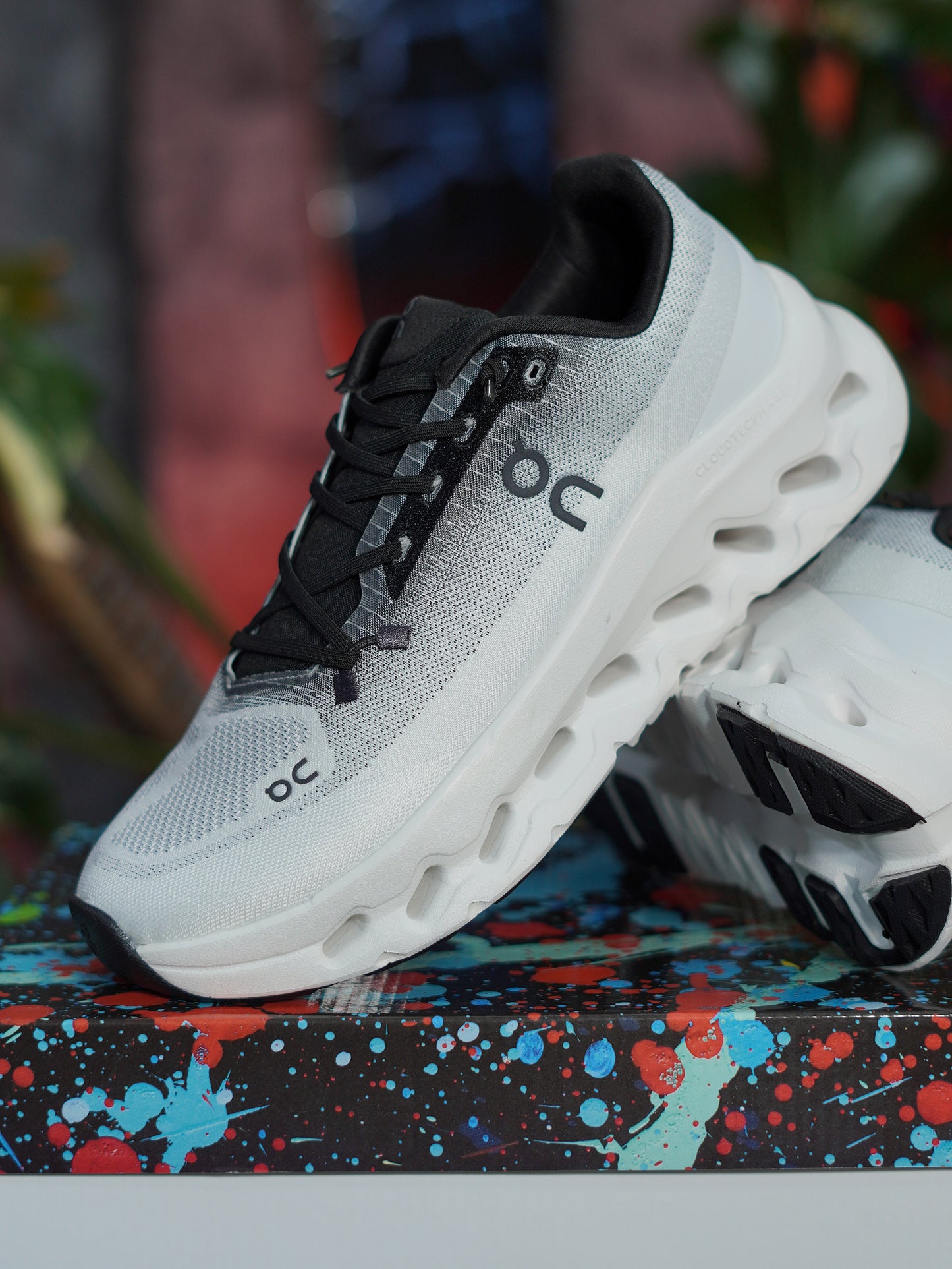 On Running Cloustilt - Blanco, Negro