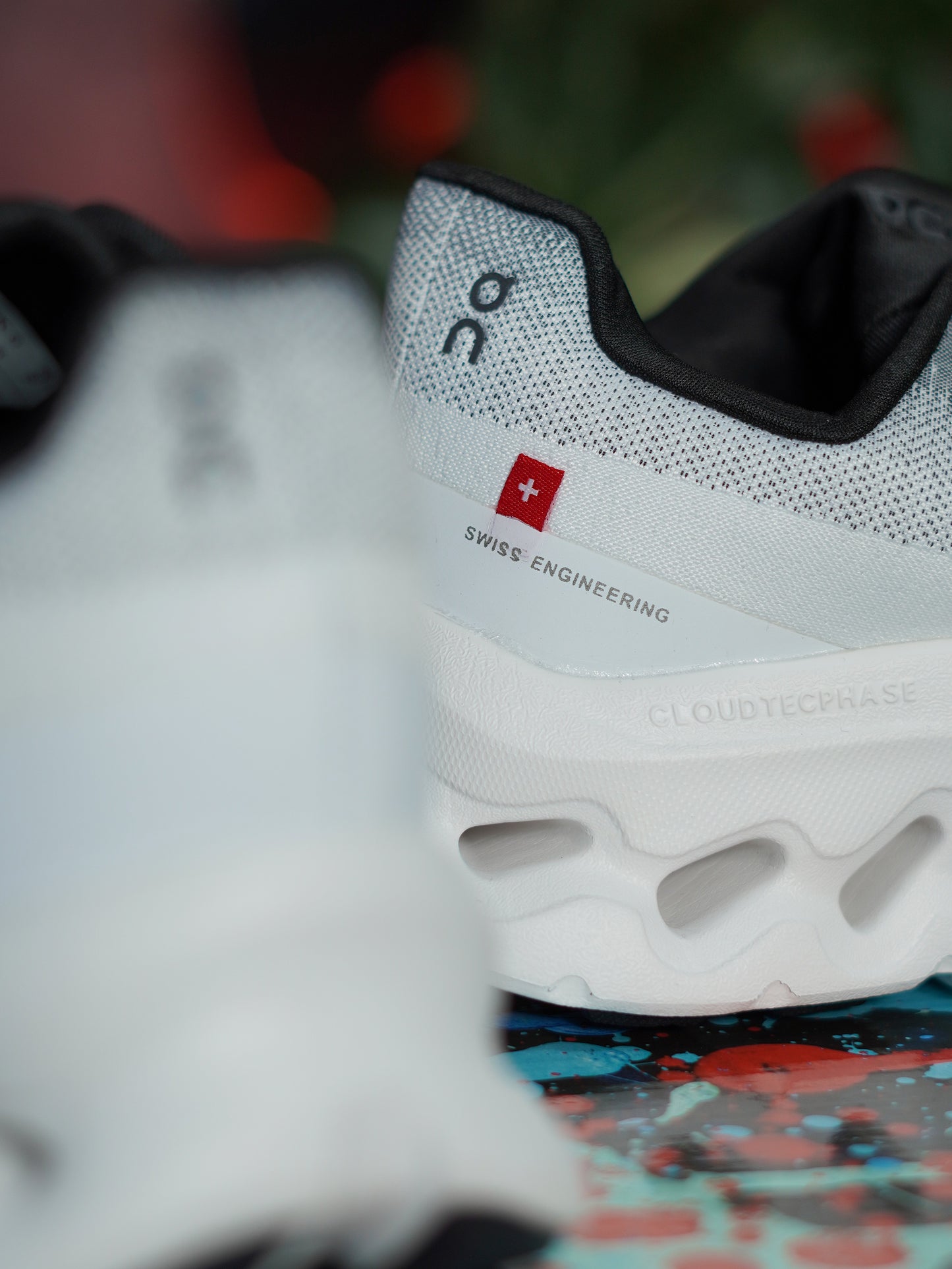 On Running Cloustilt - Blanco, Negro