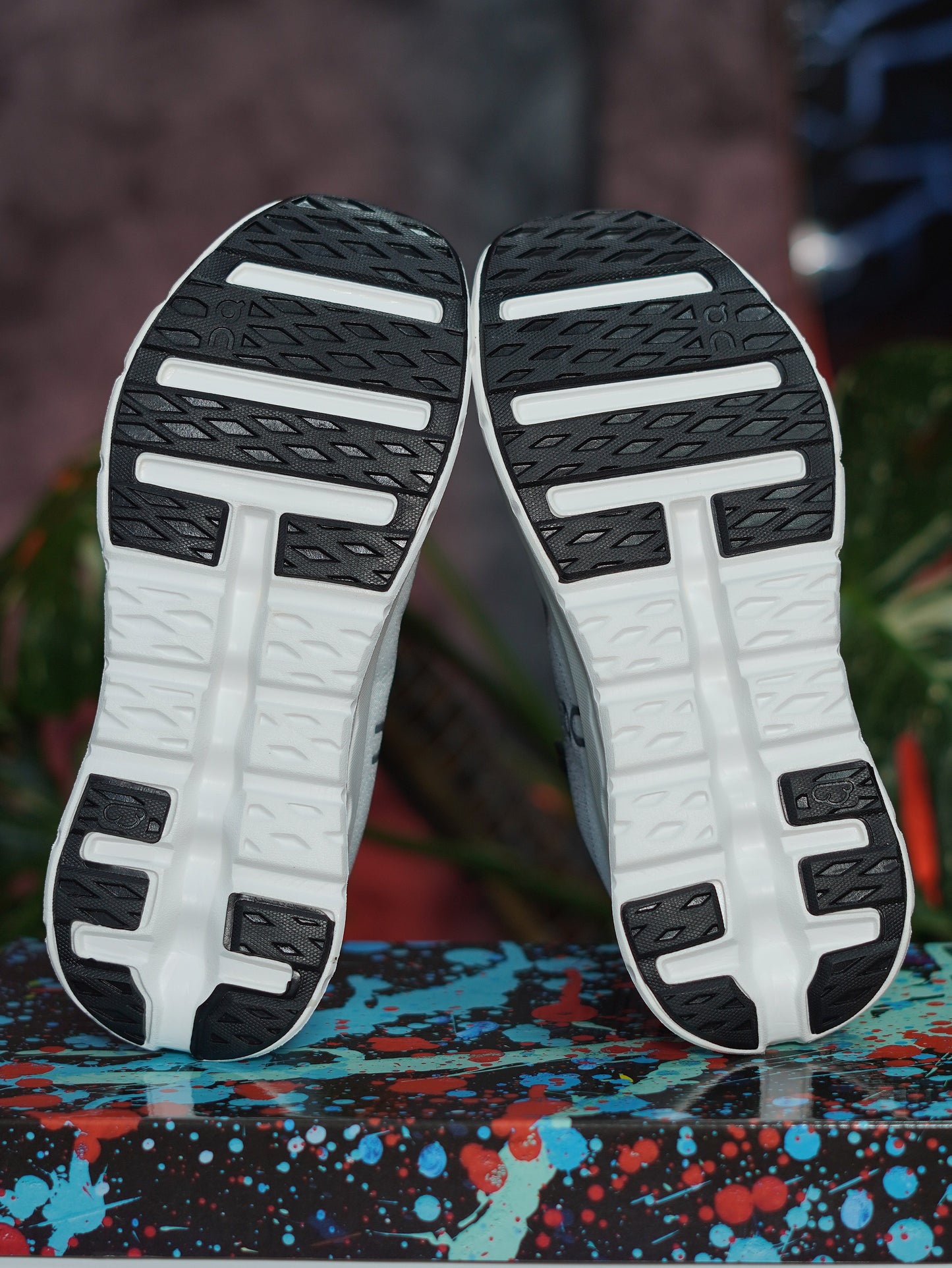 On Running Cloustilt - Blanco, Negro