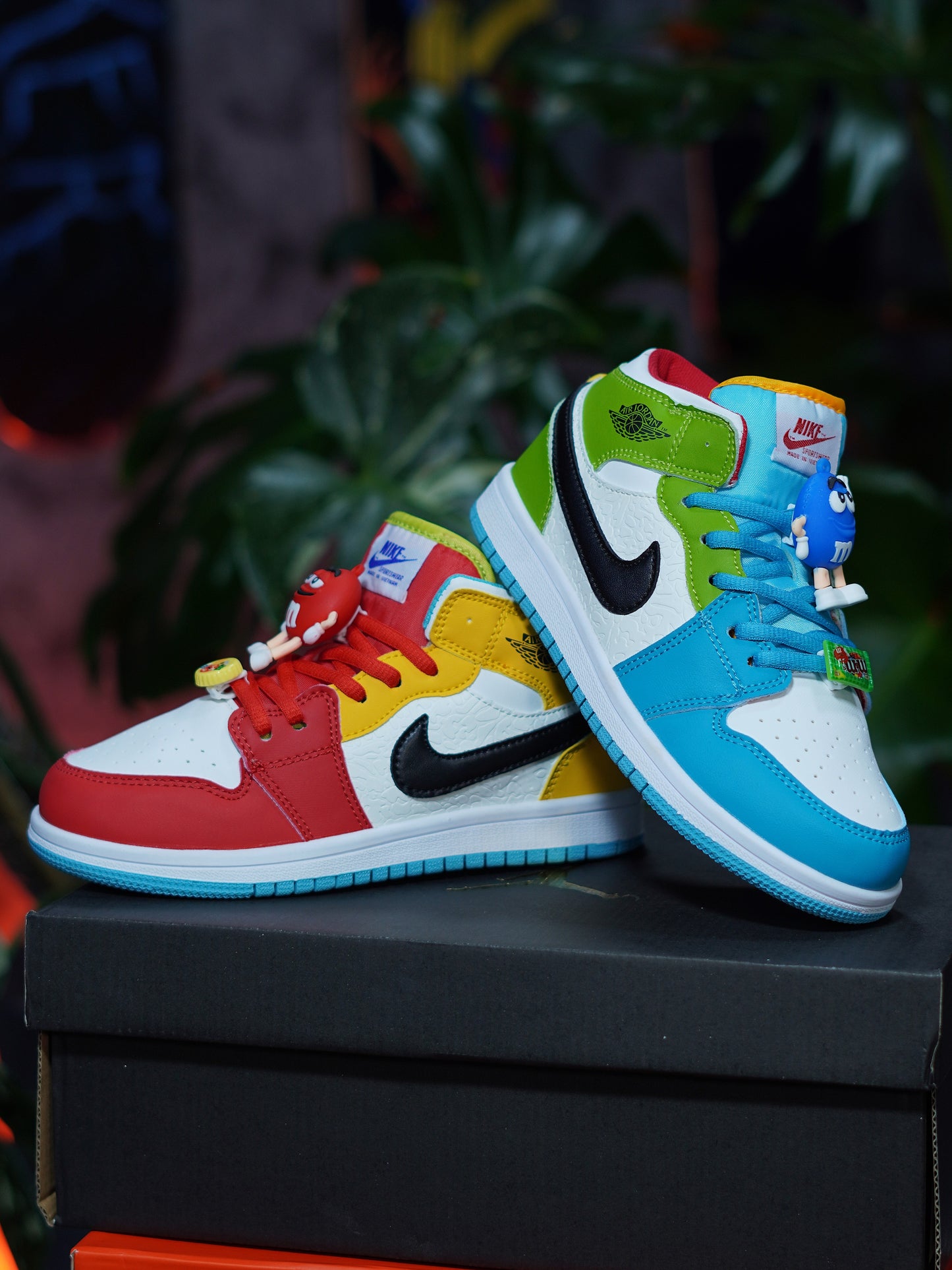 Air Jordan Retro 1 m&m - Azul, Verde, Rojo, Amarillo, Negro