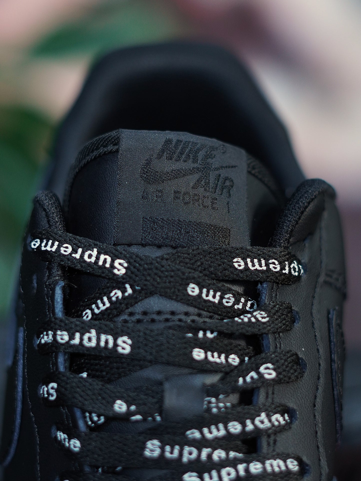 Nike Air Force One x Supreme - Negro