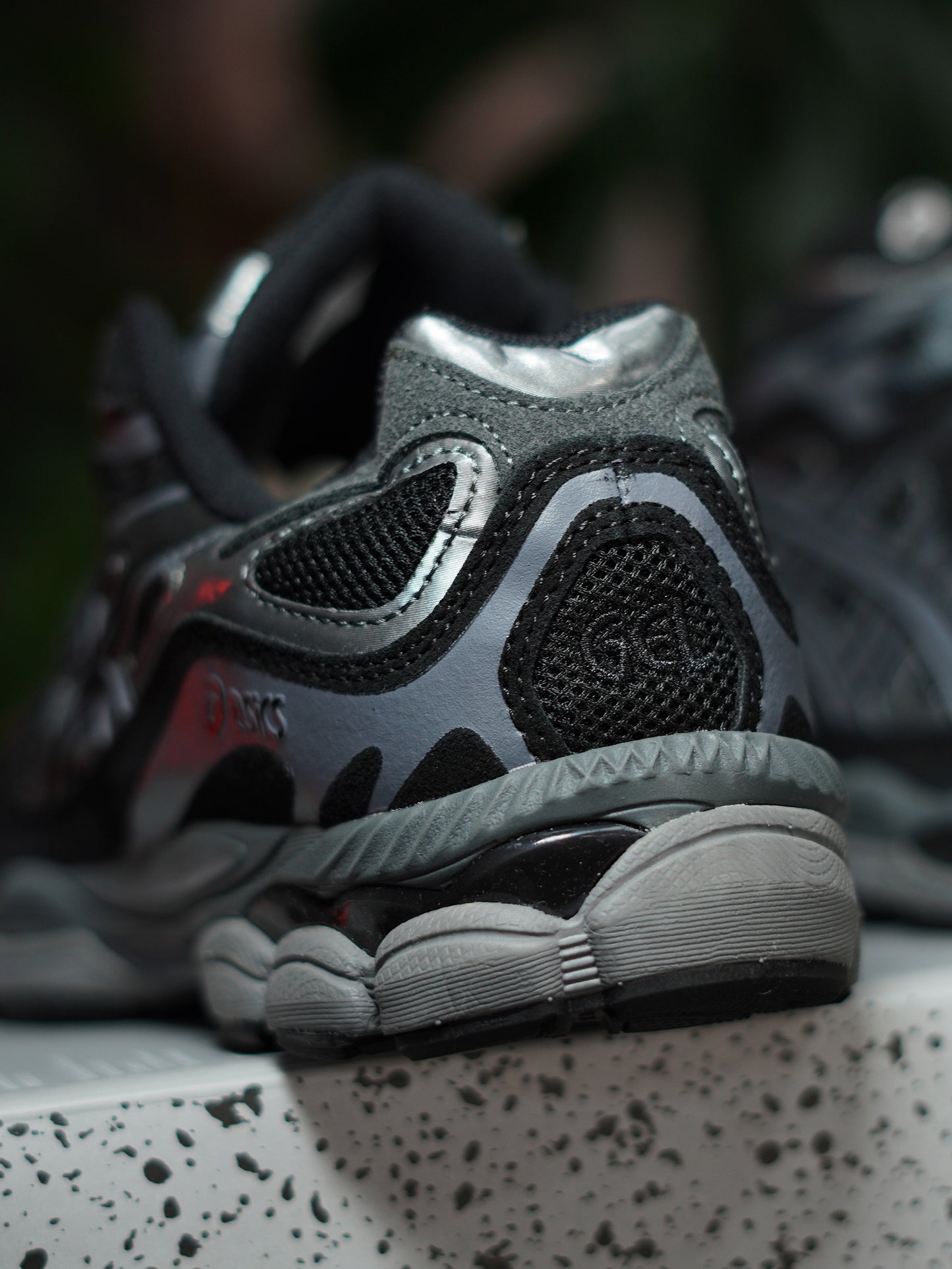 Asics Gel NYC - Negro, Plateado