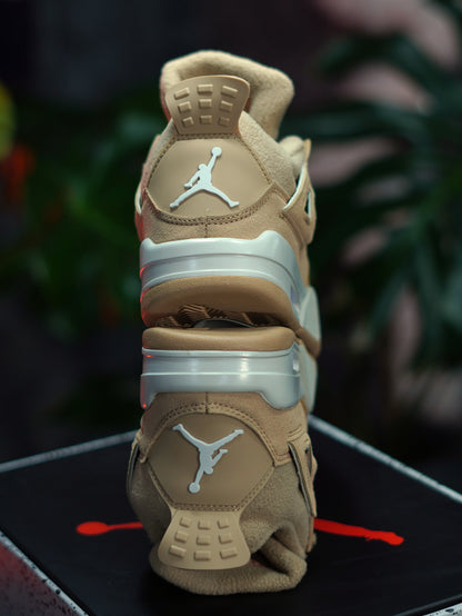 Air Jordan Retro 4 "Cozy Girl" - Miel
