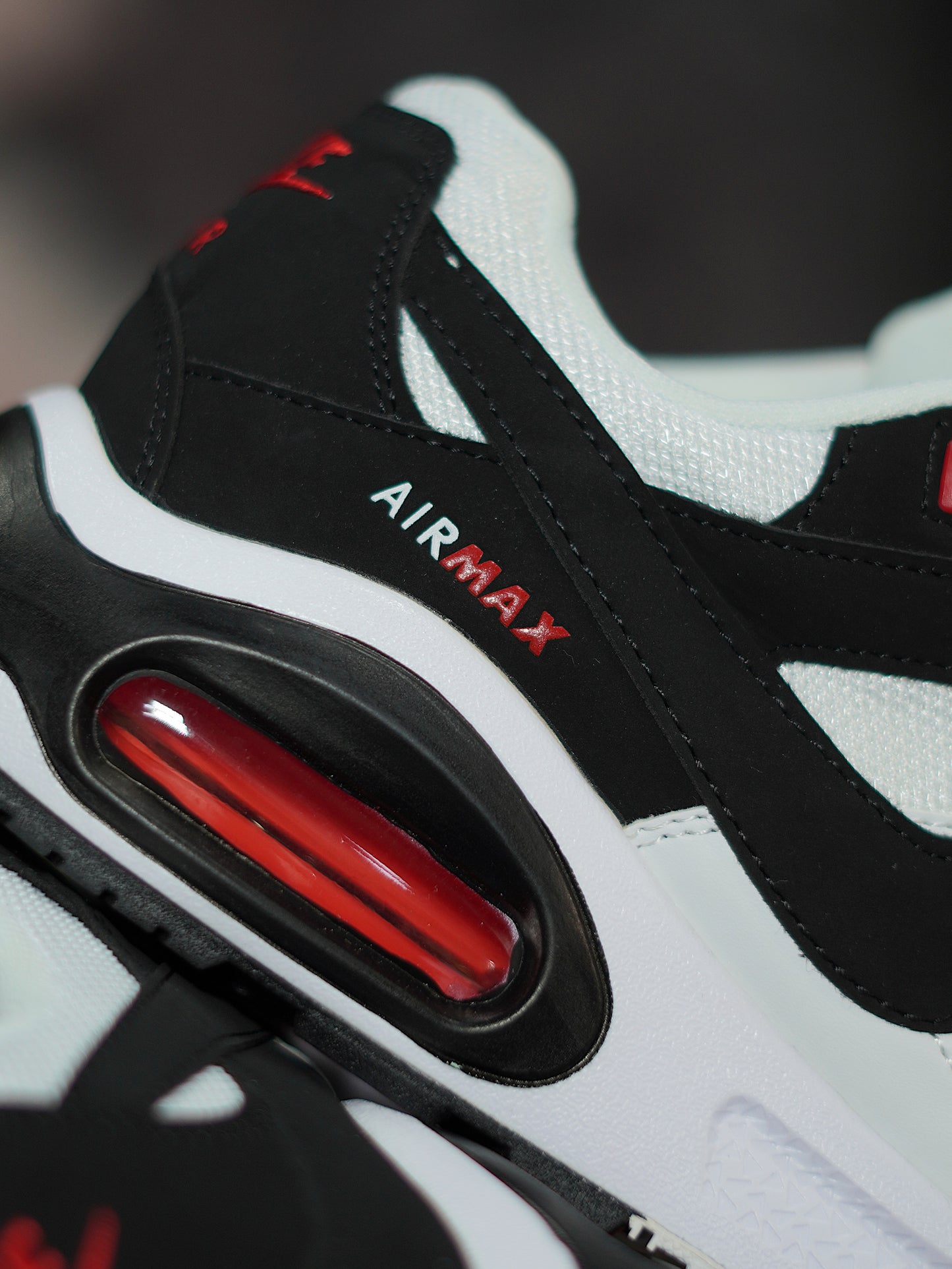 Nike Air Max Command - Blanco, Negro, Rojo